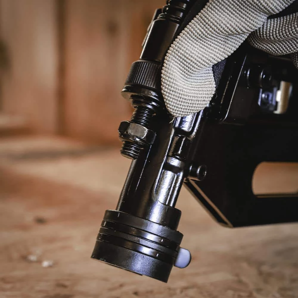 Pneumatic 21 Degree 3-1/2 in. Full Round Head Framing Nailer with Nails (500-Count) by NuMax - Image 10