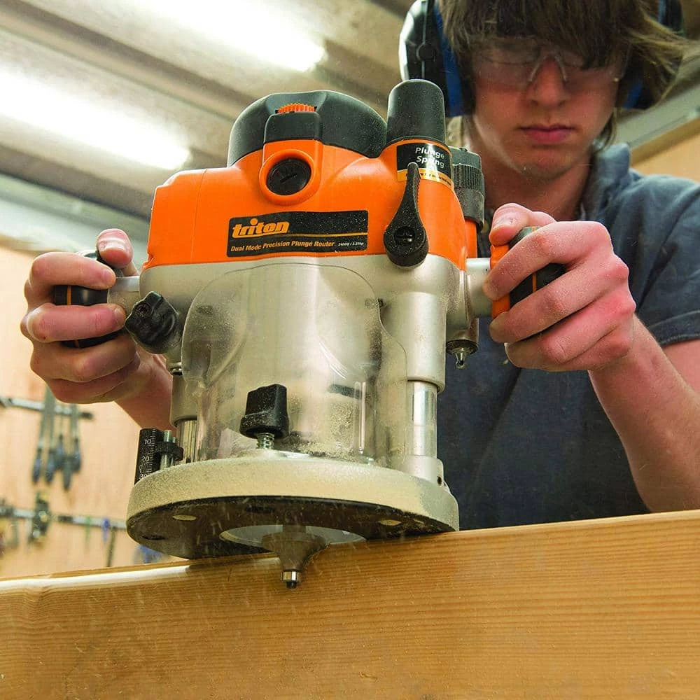 110-Volt 3.25 HP Precision Dual Mode Router with Plunge by Triton - Image 8